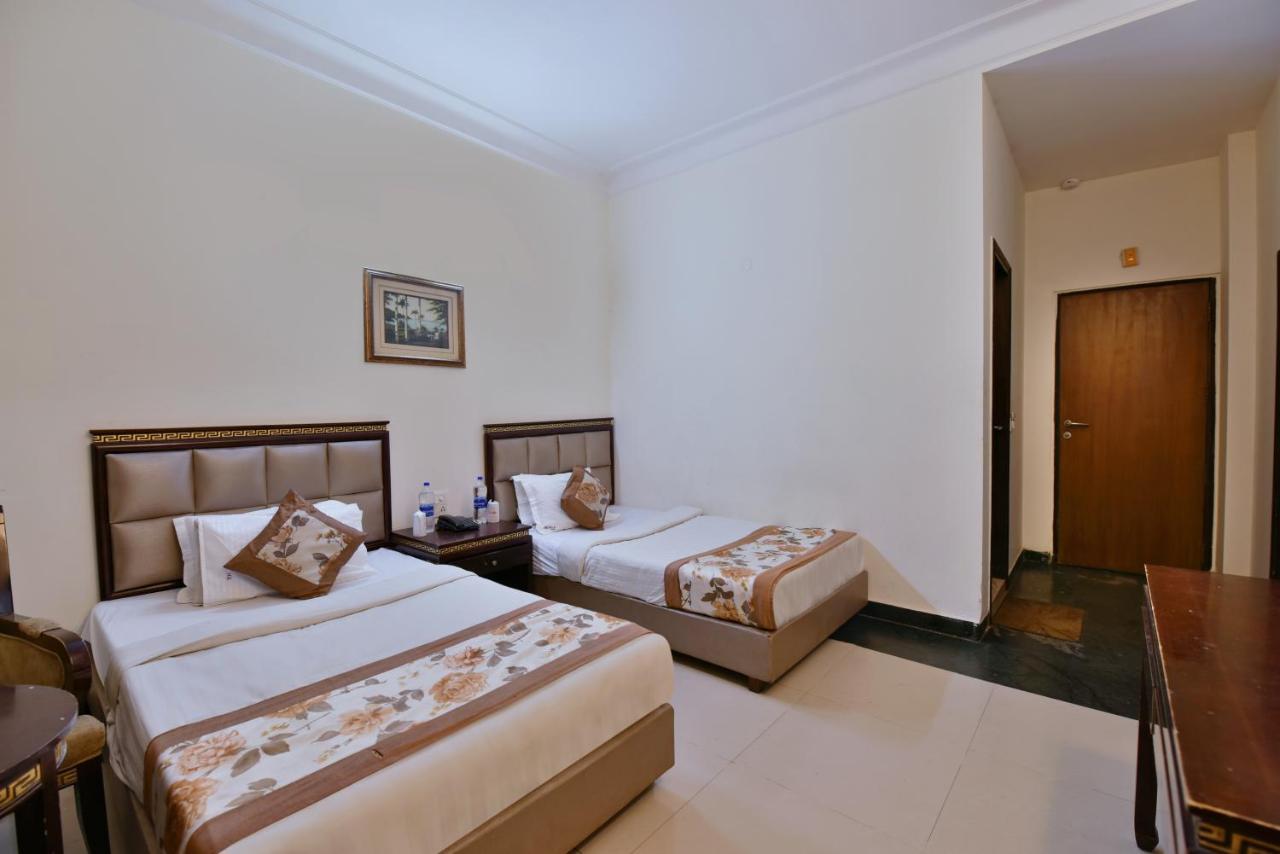 Hotel Revels By A1Rooms 新德里 外观 照片