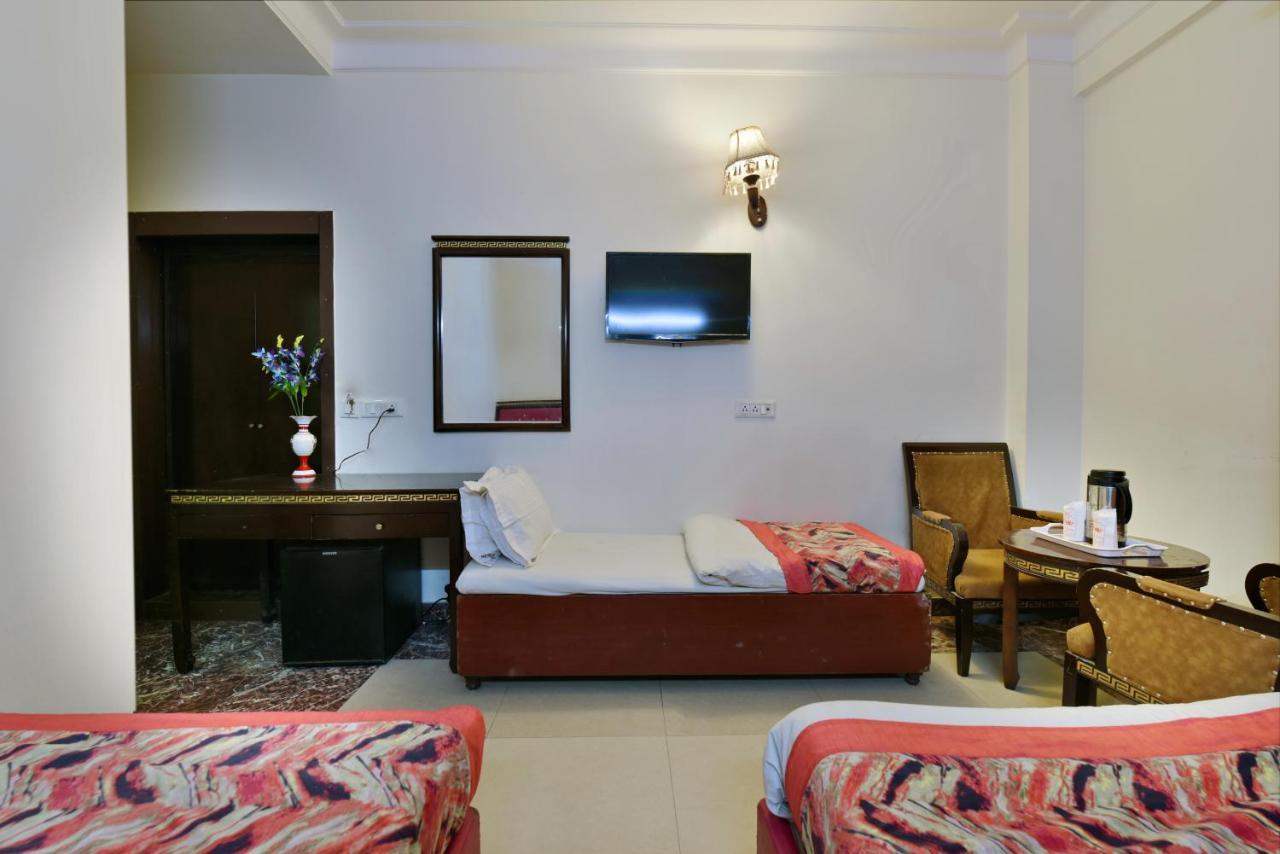 Hotel Revels By A1Rooms 新德里 外观 照片