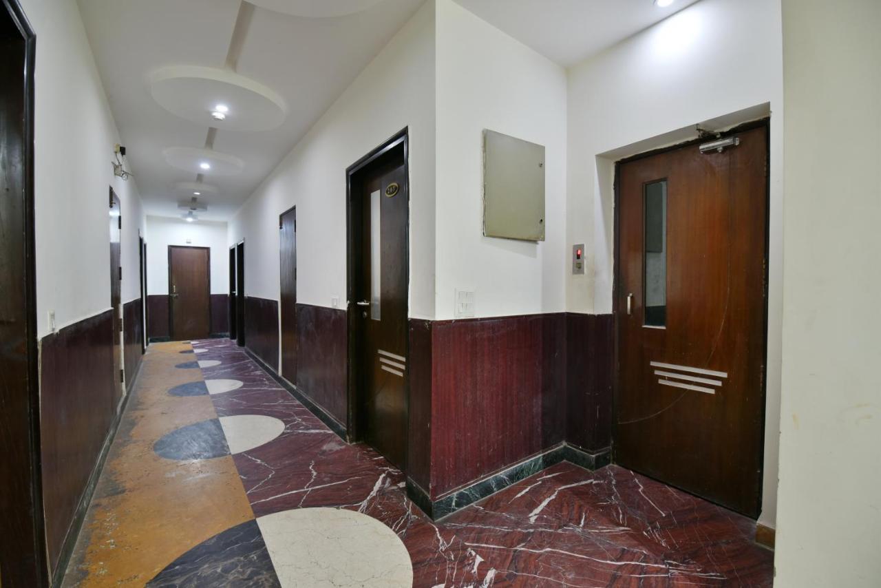Hotel Revels By A1Rooms 新德里 外观 照片