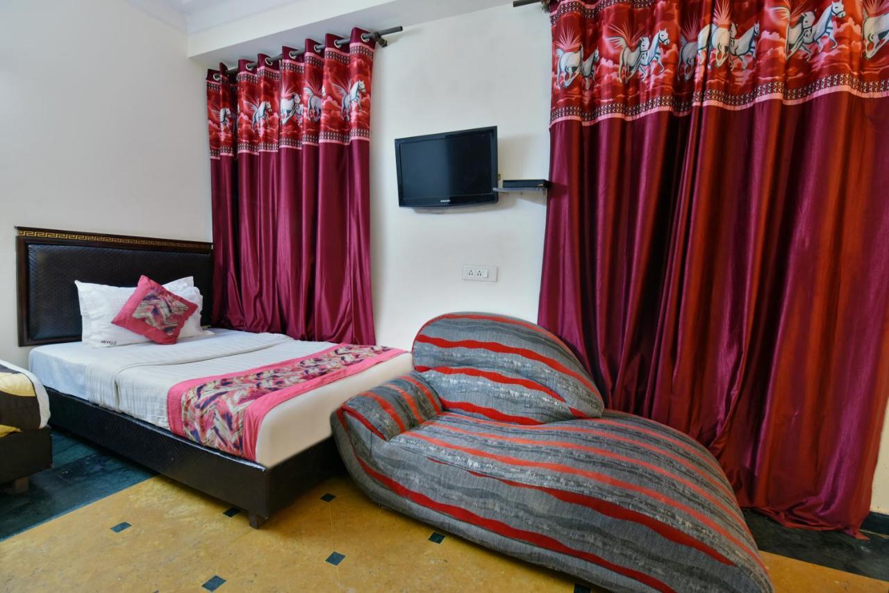Hotel Revels By A1Rooms 新德里 外观 照片