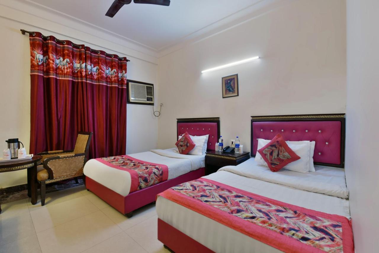 Hotel Revels By A1Rooms 新德里 外观 照片