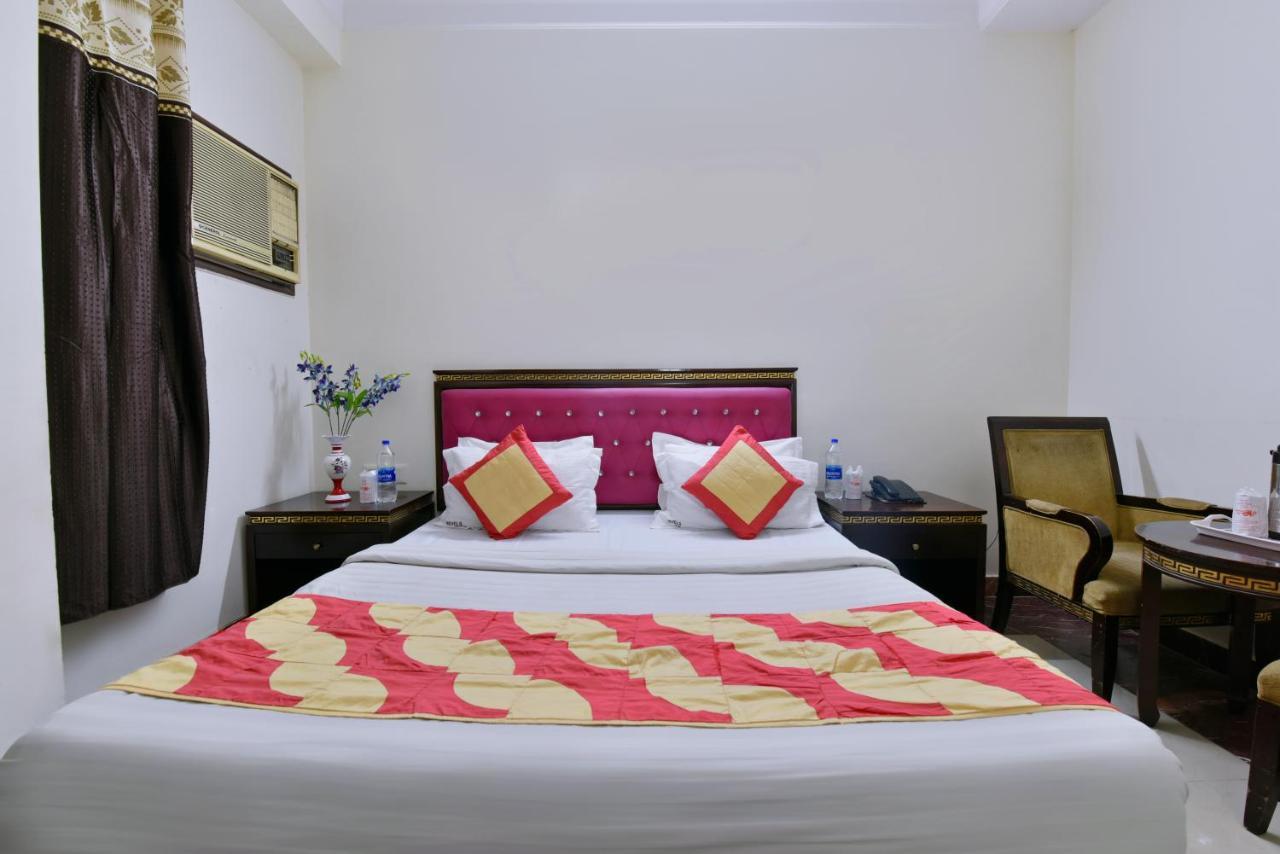 Hotel Revels By A1Rooms 新德里 外观 照片